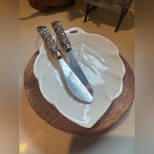 Vintage Pair of Arthur Court Decorative Butter Knives or Cheese Spreaders